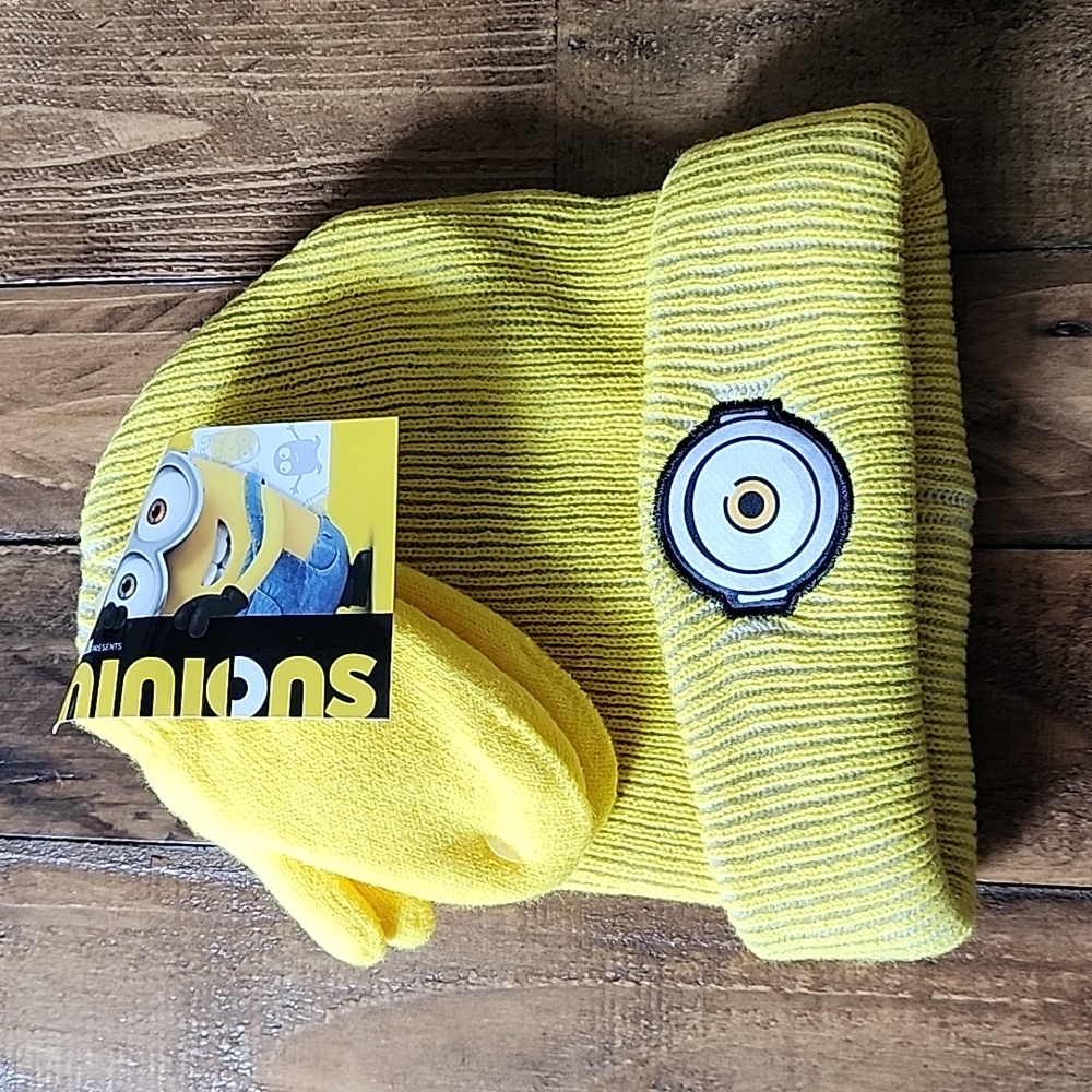 Minions Licensed Toddler Knit Beanie Hat &  Mittens Set
